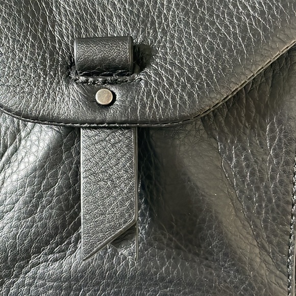 Lucky Brand black genuine leather crossbody bag - Picture 4 of 13